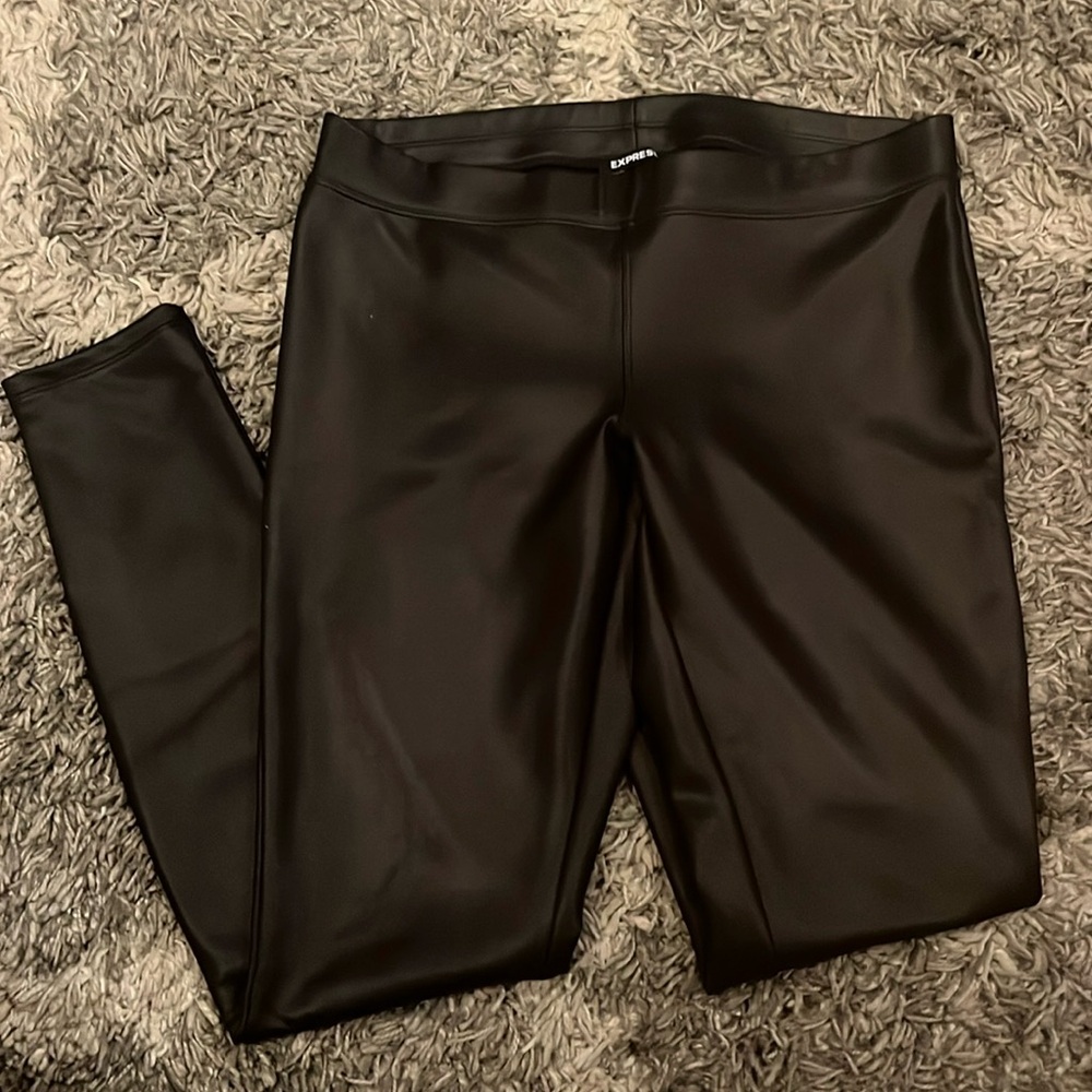 Black faux leather leggings